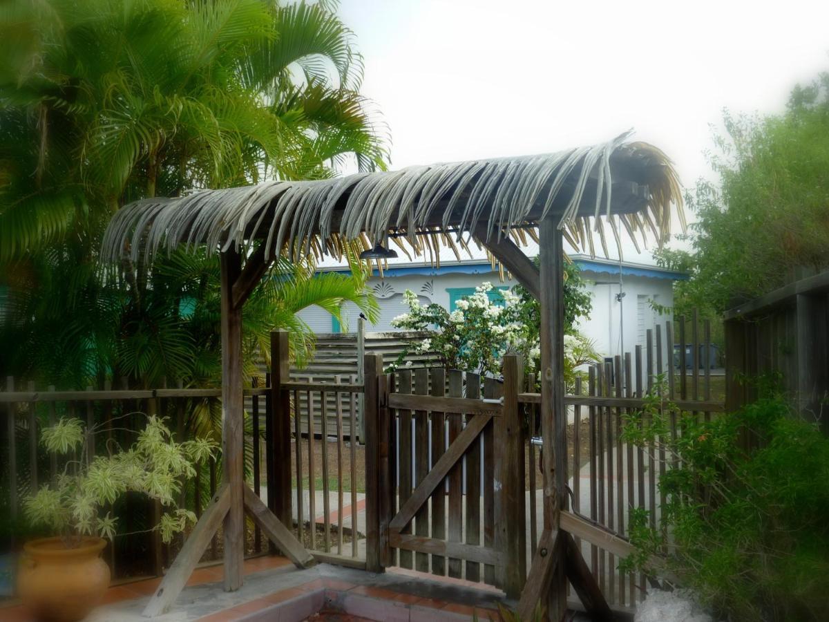 Bungalow La Papaye Bleue Residence Acces Piscine & Plage Saint-Francois  Extérieur photo